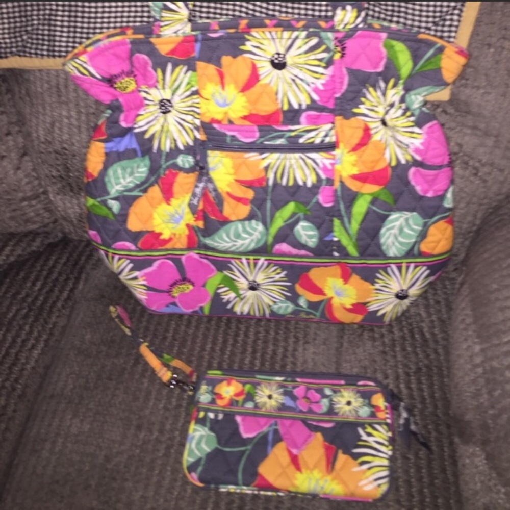 Laura style purse and wristlet set vera Bradley
